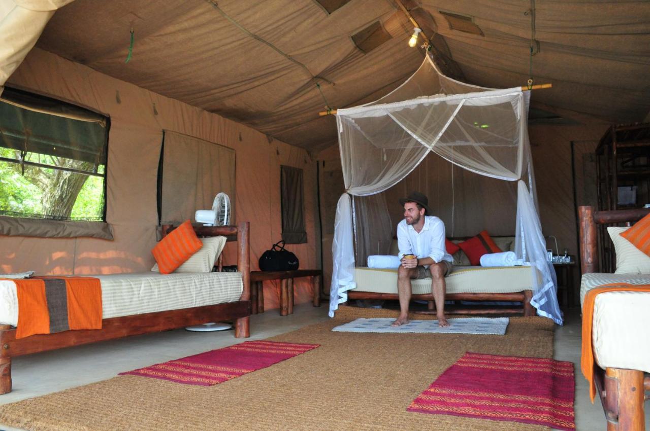 Back Of Beyond Dune Camp Yala Exteriör bild
